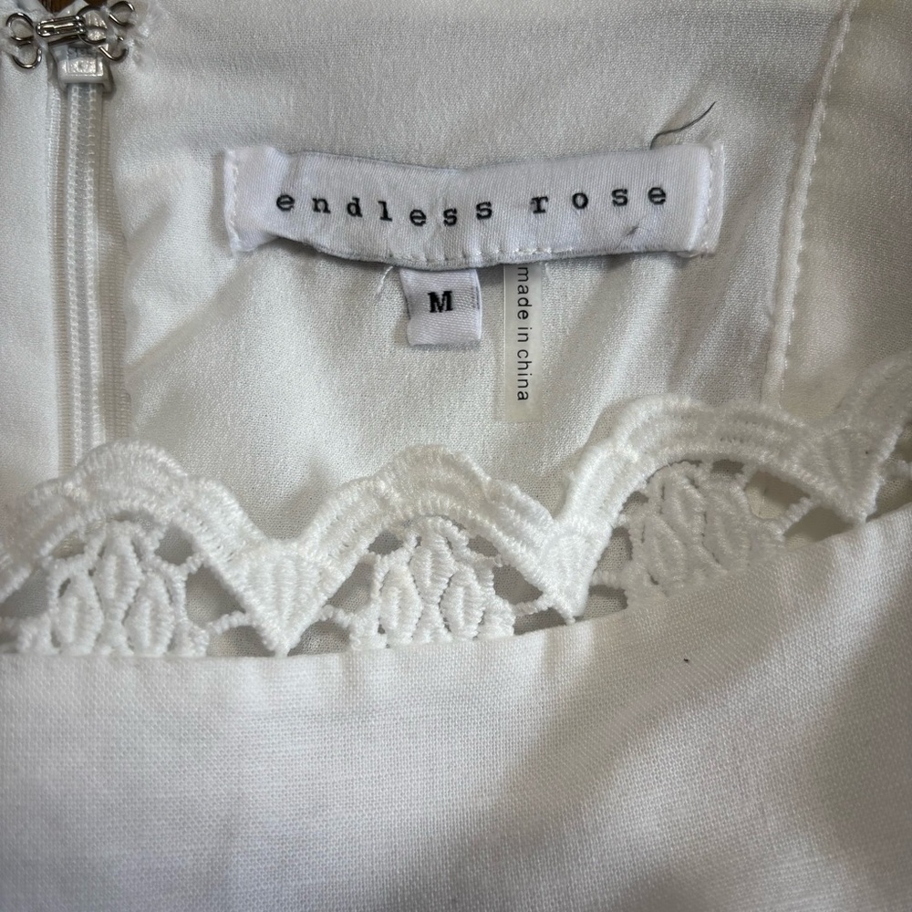 Endless Rose Square Neckline Lace
Trim Dress - Picture 7 of 7